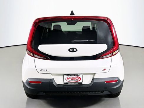 Certified 2021 Kia Soul S FWD image 16