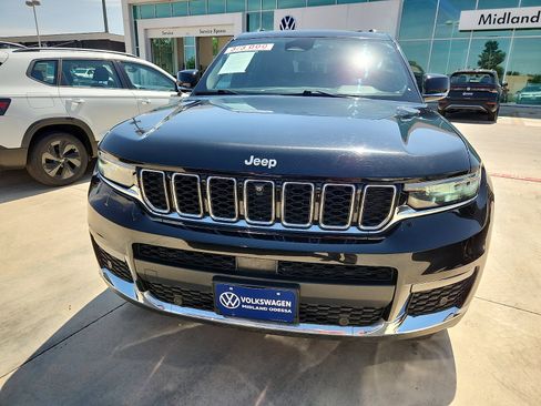 Used 2024 Jeep Grand Cherokee L Limited w/ Luxury Tech Group II AWD/4WD image 2