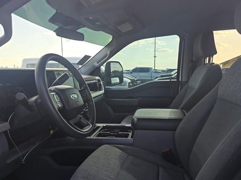 Used 2024 Ford F250 XLT w/ FX4 Off-Road Package AWD/4WD image 5