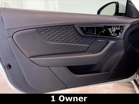 Used 2024 Jaguar F-TYPE Coupe AWD image 19