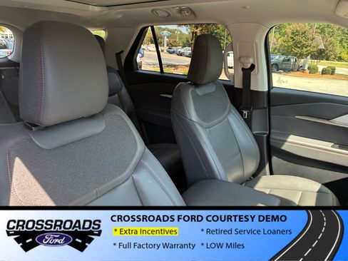New 2026 Ford Explorer Active w/ Active Comfort Package AWD/4WD image 30