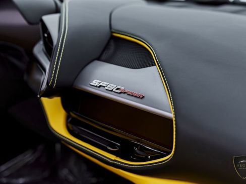 Used 2024 Ferrari SF90 Spider AWD/4WD image 61