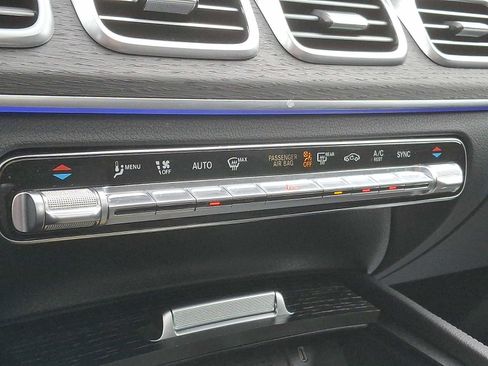 Used 2026 Mercedes-Benz GLE 450 4MATIC image 13