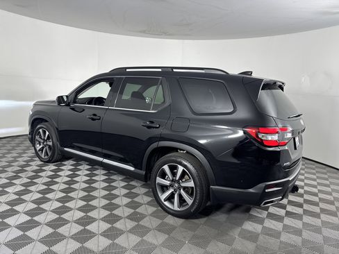 Certified 2023 Honda Pilot Elite image 6