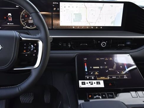 New 2026 INFINITI QX80 4WD image 11