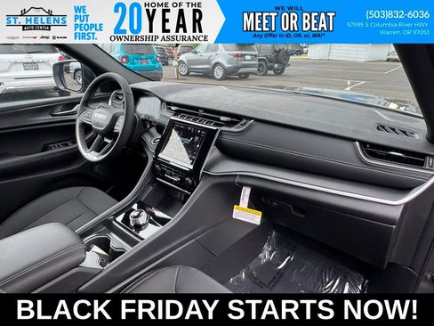 New 2025 Jeep Grand Cherokee Laredo X w/ Luxury Tech Group I image 32