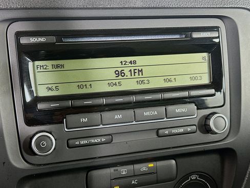 Used 2011 Volkswagen Jetta Sedan FWD image 21