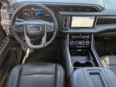 Used 2021 GMC Yukon Denali w/ Denali Premium Package AWD/4WD image 20