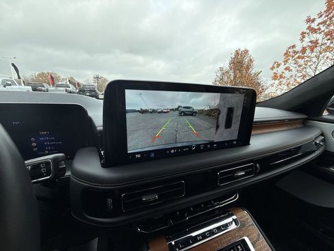 Used 2025 Lincoln Aviator Black Label image 21