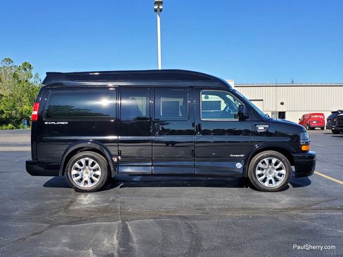 Used 2025 Chevrolet Express 2500 w/ Driver Convenience Package RWD image 13