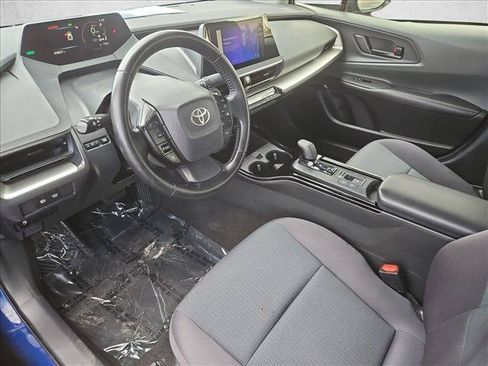 Used 2024 Toyota Prius LE FWD image 12