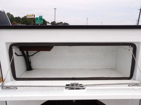 Used 2019 Ford F250 XL w/ Power Equipment Group RWD image 42