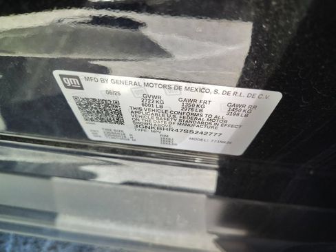 Used 2025 Chevrolet Blazer LT AWD/4WD image 4