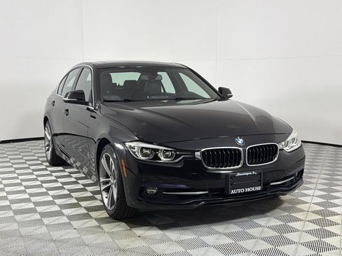Used 2017 BMW 330i xDrive Sedan AWD/4WD image 3