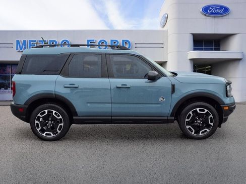 Certified 2023 Ford Bronco Sport Outer Banks w/ Tech Package AWD/4WD image 2