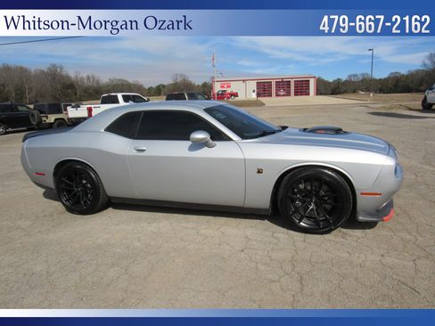 Used 2019 Dodge Challenger R/T Scat Pack w/ Shaker Package image 16