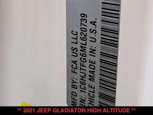 Used 2021 Jeep Gladiator Overland image 29