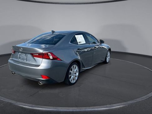 Used 2016 Lexus IS 200t RWD image 11