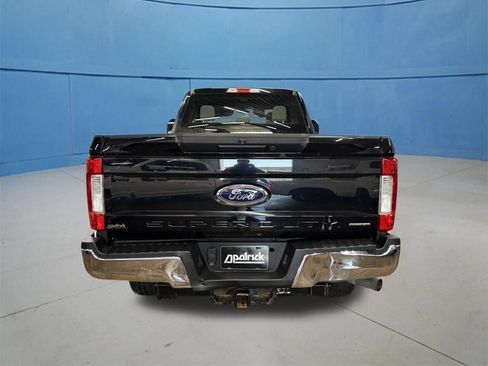 Used 2018 Ford F250 XL w/ Power Equipment Group AWD/4WD image 10