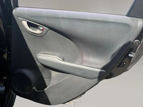 Used 2011 Honda Fit Sport image 17