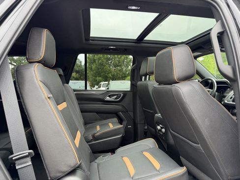 Used 2022 GMC Yukon AT4 AWD/4WD image 30