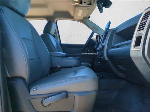 Used 2015 RAM 2500 Tradesman w/ Chrome Appearance Group image 16