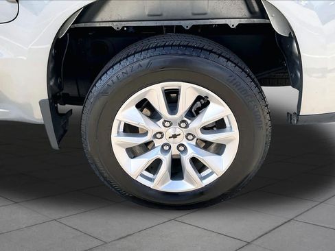 Used 2026 Chevrolet Silverado 1500 Custom RWD image 11