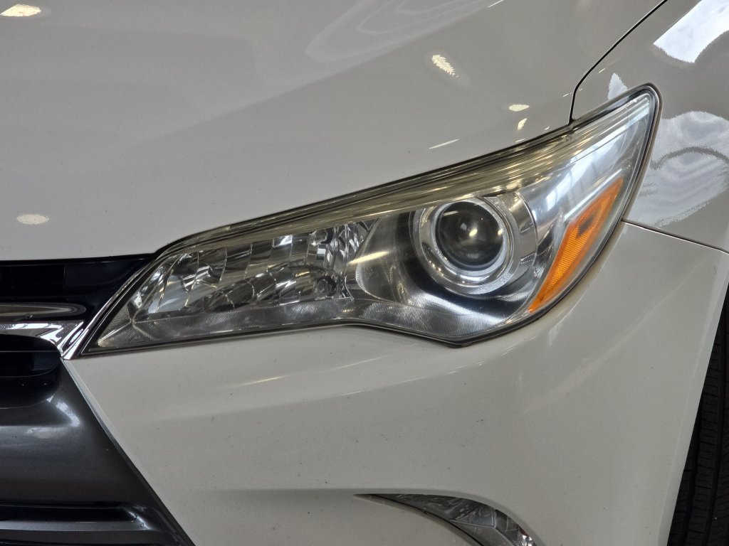 Used 2017 Toyota Camry LE FWD image 32