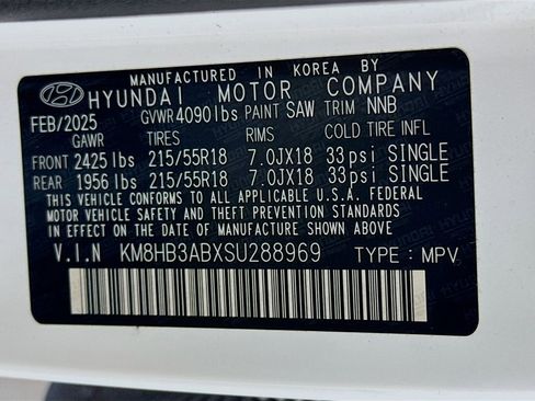 Certified 2025 Hyundai Kona SEL image 33