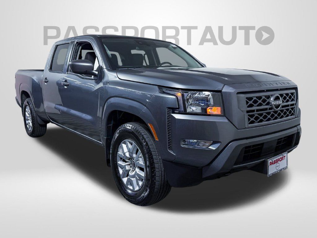 Certified 2024 Nissan Frontier SV w/ Technology Package AWD/4WD image 3