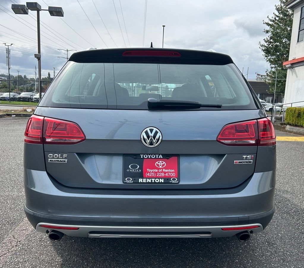 Used 2017 Volkswagen Golf Alltrack SE AWD/4WD image 6