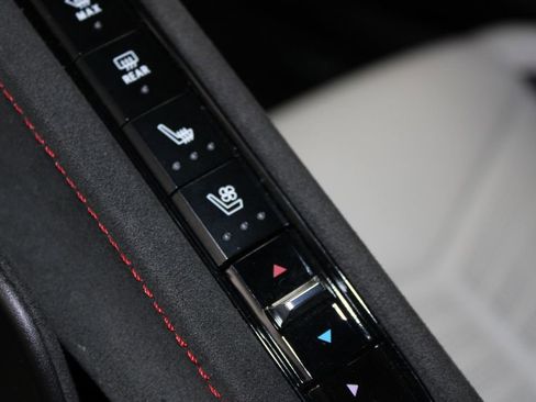 Used 2023 Chevrolet Corvette Stingray Premium Conv RWD image 41