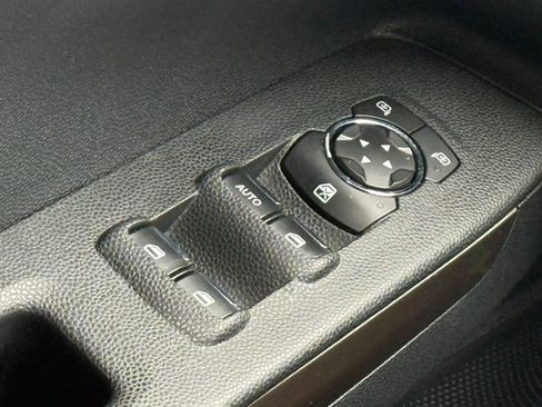 Used 2019 Ford EcoSport SES w/ SES Black Appearance Package image 32