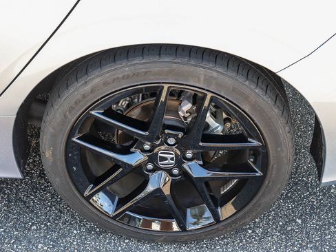 Used 2024 Honda Civic Sport image 8