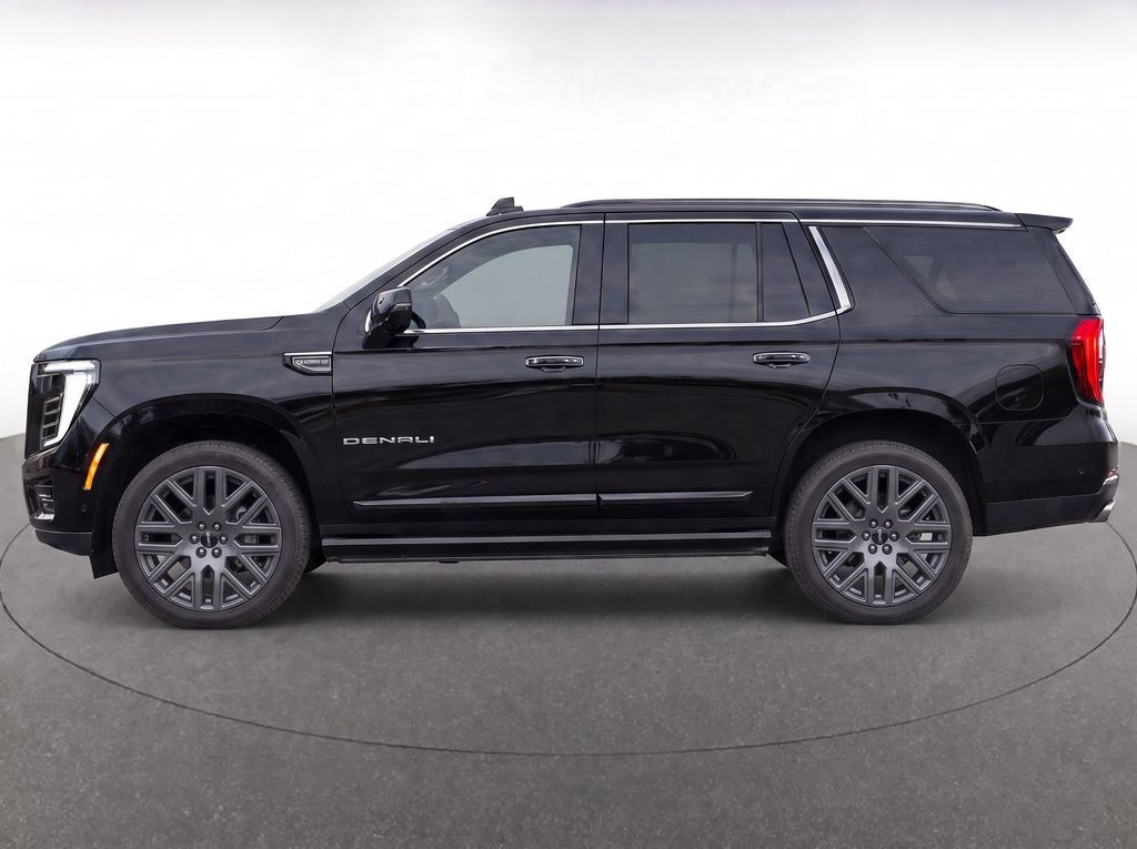 Used 2025 GMC Yukon Denali Ultimate AWD/4WD image 9