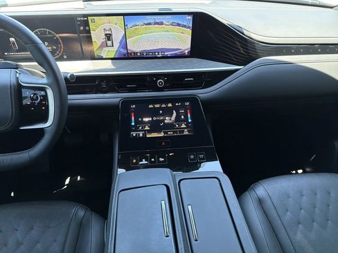 Used 2025 INFINITI QX80 Autograph w/ Autograph Exterior Package AWD/4WD image 19