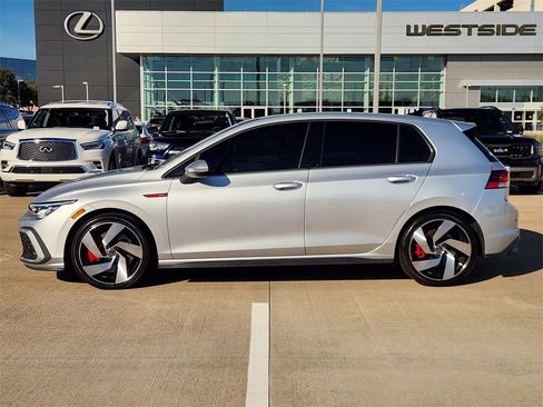 Used 2022 Volkswagen GTI SE image 4