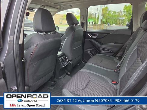 Used 2020 Subaru Forester Premium AWD/4WD image 10