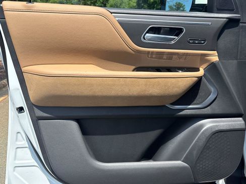 New 2027 INFINITI QX80 Luxe AWD/4WD image 13