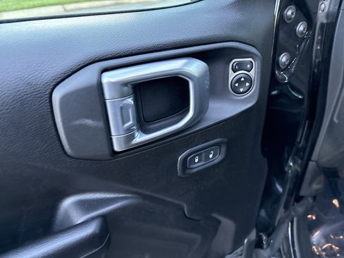 Certified 2021 Jeep Wrangler Unlimited Rubicon w/ Xtreme Recon 35" Tire Package image 16