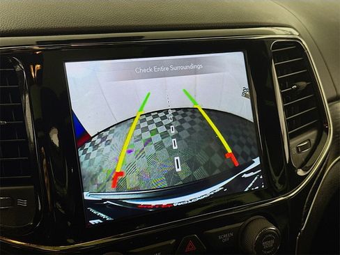 Used 2020 Jeep Grand Cherokee High Altitude image 14