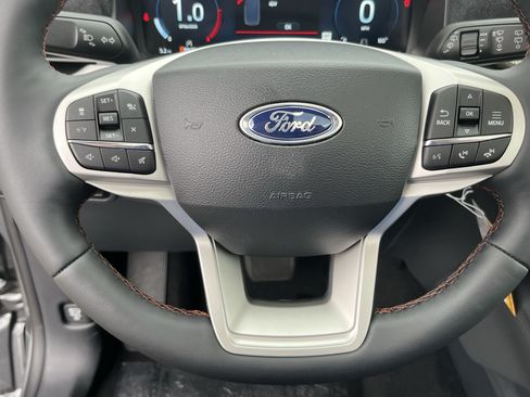New 2026 Ford Explorer Active AWD/4WD image 18