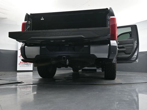 Used 2024 Toyota Tundra Limited AWD/4WD image 46