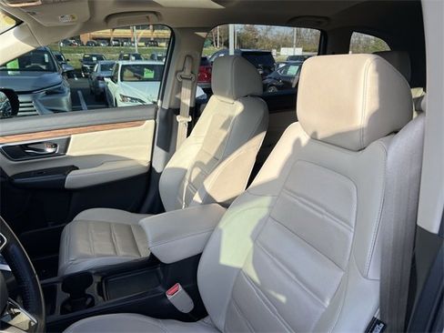 Used 2018 Honda CR-V Touring image 9