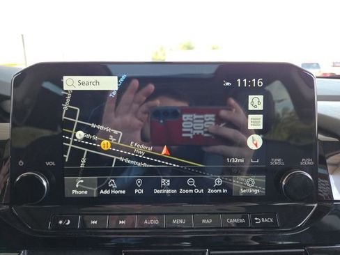 Used 2023 Nissan Pathfinder SL image 8