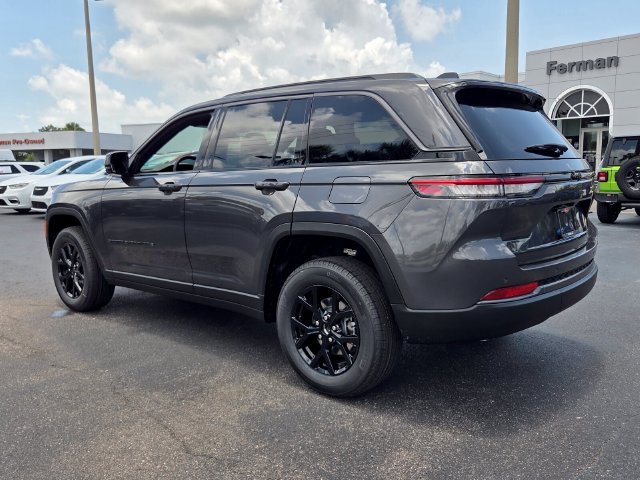 New 2026 Jeep Grand Cherokee Altitude RWD image 5