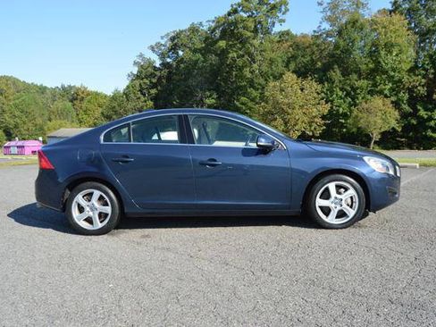 Used 2013 Volvo S60 T5 image 57