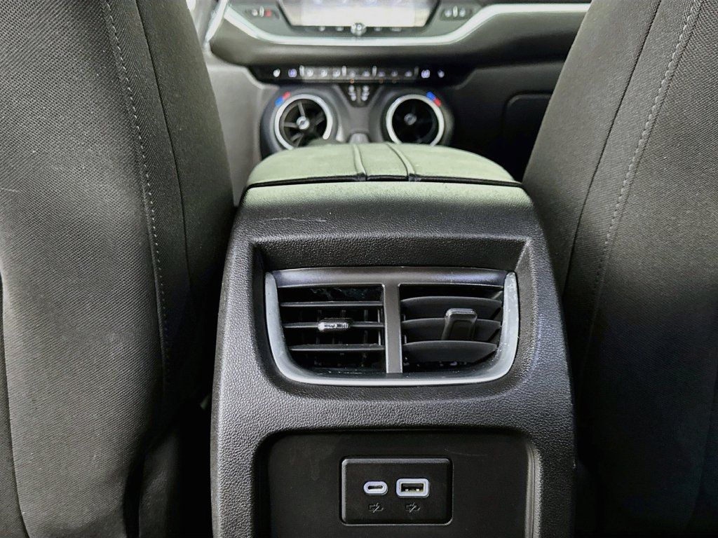 Used 2021 Chevrolet Blazer LT FWD image 31