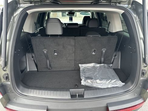 Used 2025 Hyundai Santa Fe SEL FWD image 25