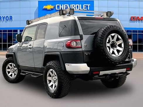 Used 2014 Toyota FJ Cruiser 4WD w/ Convenience Package image 4